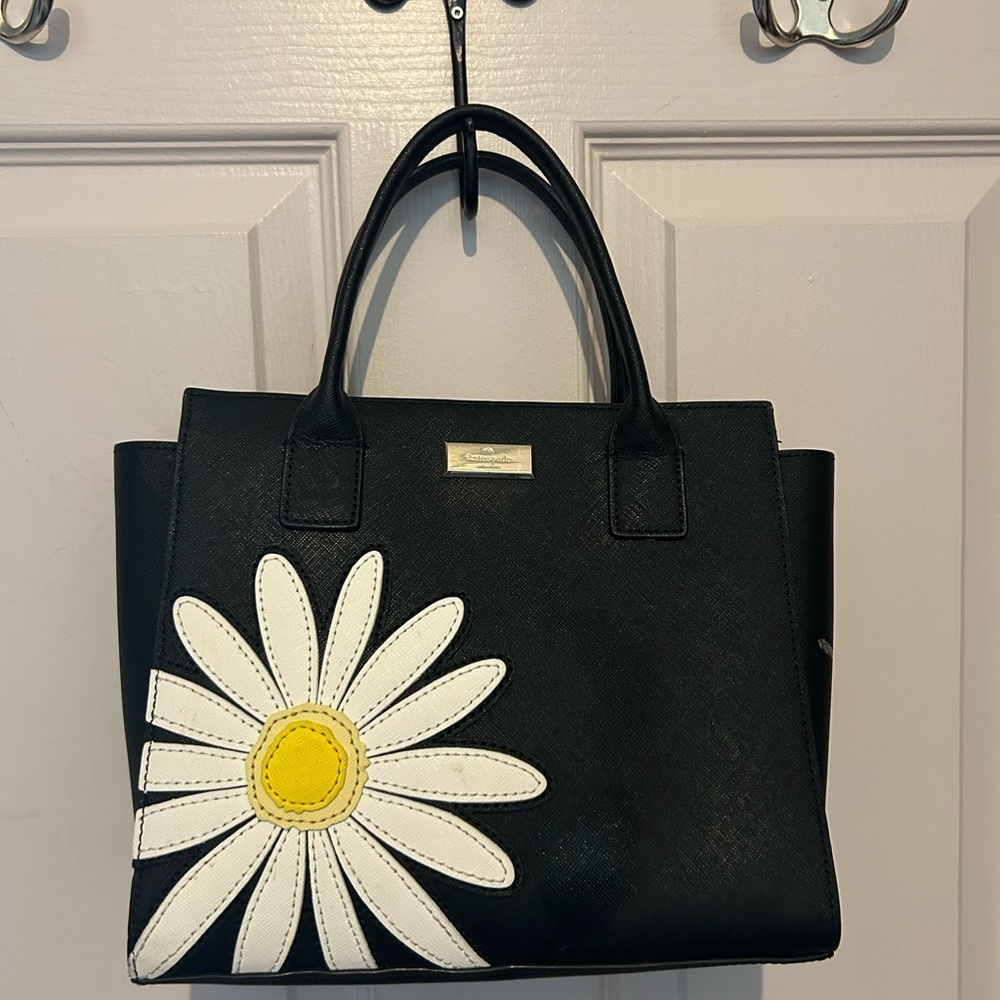 Black Tote Bag with White & Yellow Daisy Accent
